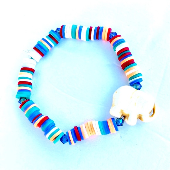 Handmade Striped Elephant Stretch Bracelet - Picture 4 of 7
